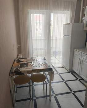 1-к квартира, на длительный срок, 37м2, 3/10 этаж